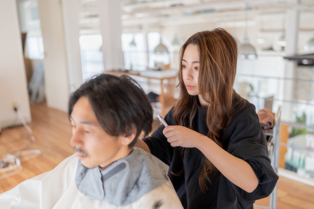 美容室の集客に強いホームページ制作とは?失敗しないためのポイントと成功事例 美容室の集客に強いホームページ制作とは?失敗しないためのポイントと成功事例